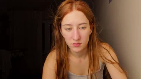 Snapshot of adellqueen chatting on November 28, 2025, 10:34 pm Adell online show from November 28, 2025, 10:34 pm