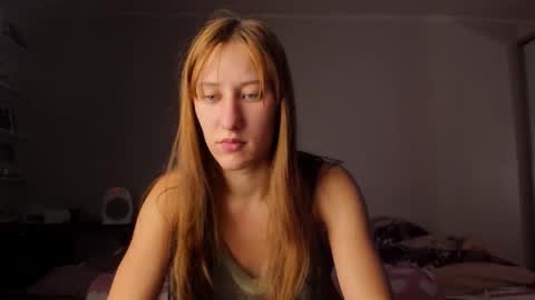 Snapshot of adellqueen chatting on February 18, 2026, 10:50 pm Adell online show from February 18, 2026, 10:50 pm