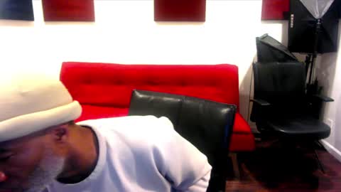 adick_ting online show from December 15, 2024, 12:06 pm