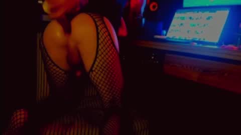 Snapshot of adicta37 chatting on October 31, 2025, 6:47 am adicta37 online show from October 31, 2025, 6:47 am