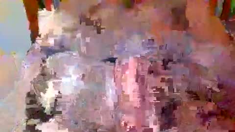 adjustable14 online show from September 14, 2025, 2:38 pm