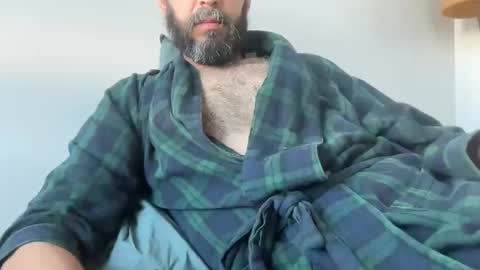 Snapshot of admri chatting on June 2, 2026, 11:01 am admri online show from June 2, 2026, 11:01 am