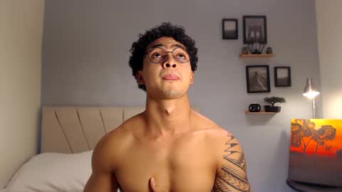 Snapshot of adonis_dlh chatting on September 25, 2025, 3:54 am Adonis online show from September 25, 2025, 3:54 am