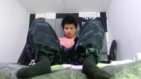 Snapshot of adonis_latin_19 chatting on June 11, 2026, 3:37 am adonis_latin_19 online show from June 11, 2026, 3:37 am