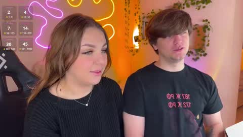 adrean_sofi online show from November 19, 2025, 12:38 pm