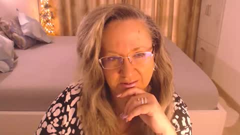 Cryna online show from February 22, 2026, 12:04 pm