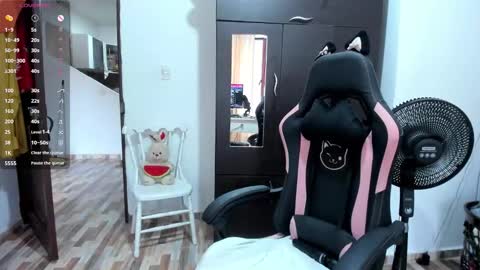 Adrena10 online show from November 21, 2025, 8:51 pm