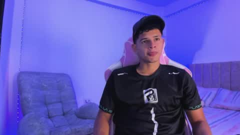 ADRIAN online show from April 14, 2026, 7:31 pm