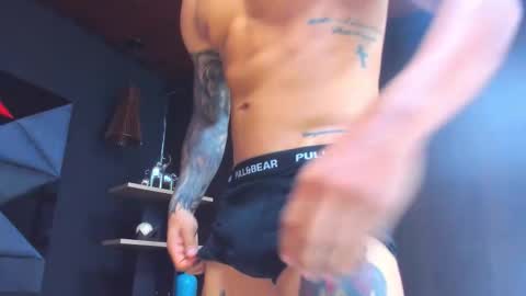   online show from December 22, 2025, 5:54 pm