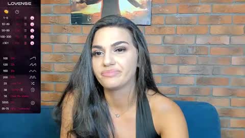 Adriana online show from September 26, 2025, 9:30 pm