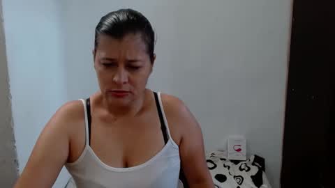 Adriana milf online show from October 14, 2025, 3:13 pm
