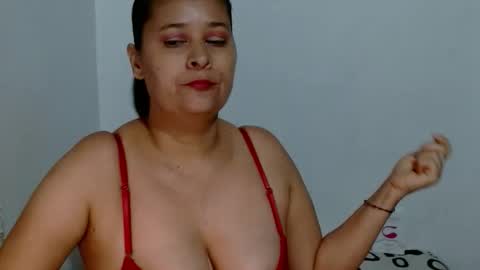 Adriana milf online show from October 19, 2025, 5:08 am