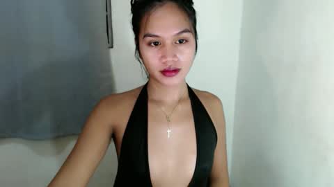 adriana_slutt online show from November 4, 2025, 1:05 am