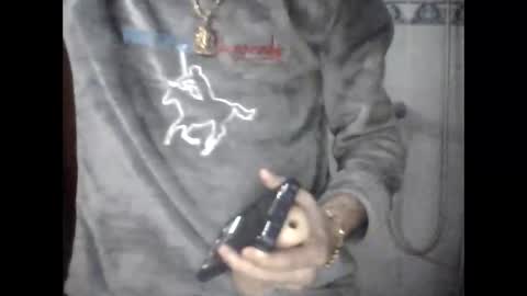 adrianchamonymario12 online show from February 6, 2026, 10:35 pm