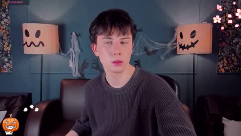 adrianoaubert online show from November 9, 2025, 3:16 am