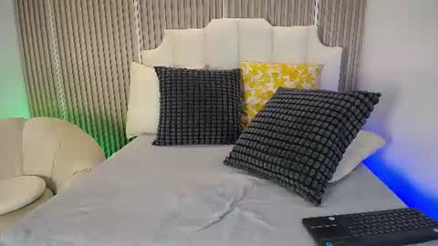 adrianstark_ online show from July 3, 2026, 1:17 pm
