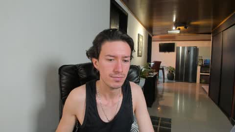 Snapshot of adrianwilliams_ chatting on November 2, 2025, 9:28 pm Adrian Williams online show from November 2, 2025, 9:28 pm