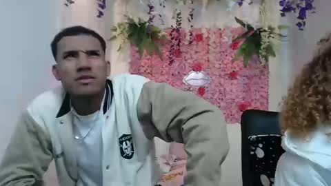 Snapshot of adriel_and_risitos_ chatting on September 25, 2025, 3:43 am adriel_and_risitos_ online show from September 25, 2025, 3:43 am