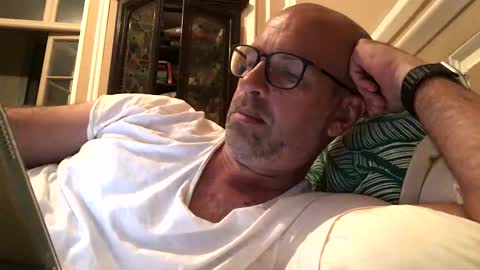Snapshot of adrienfromparis chatting on May 13, 2026, 8:27 pm adrienfromparis online show from May 13, 2026, 8:27 pm