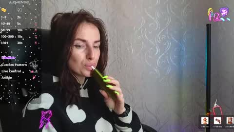 Snapshot of adrihanna chatting on May 18, 2026, 6:19 am Adriana online show from May 18, 2026, 6:19 am