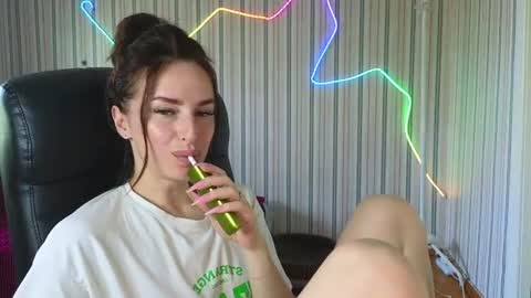 Adriana online show from July 1, 2026, 8:38 am