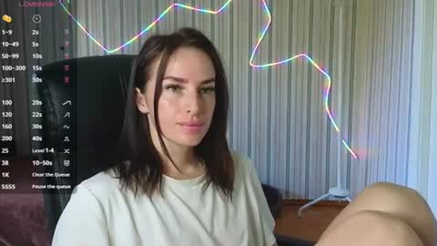 Adriana online show from July 7, 2026, 6:27 am