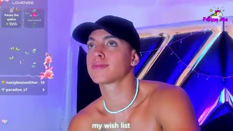 Adrian Lopez online show from December 21, 2024, 11:13 pm