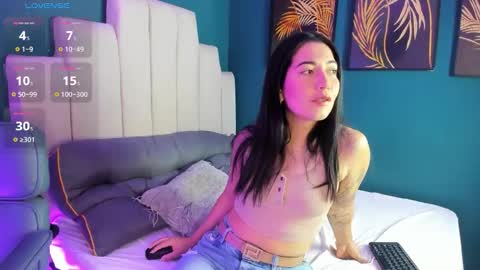 adriienne_ online show from March 19, 2026, 8:24 pm