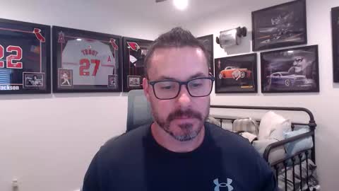 adventrs_fun online show from April 20, 2026, 9:16 pm