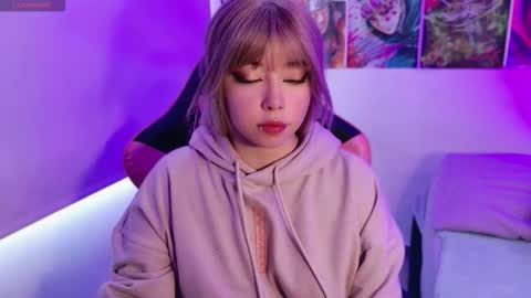 Arieyara online show from December 18, 2025, 7:20 pm