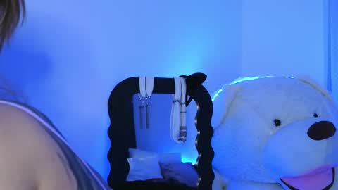 Aelia online show from March 14, 2026, 6:13 pm