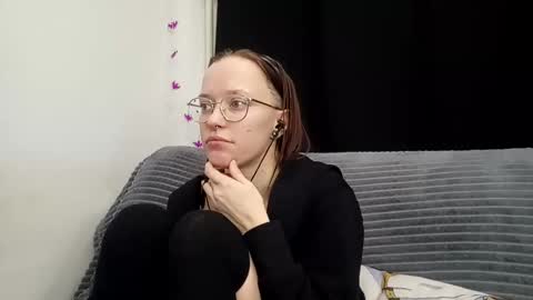 Snapshot of aelita_night chatting on January 8, 2025, 5:59 pm aelita_night online show from January 8, 2025, 5:59 pm