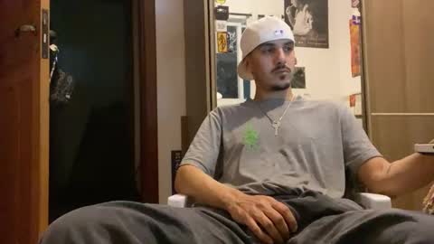 Luci online show from October 23, 2025, 2:22 am