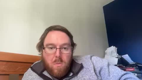 aelyes34 online show from May 21, 2026, 5:09 pm