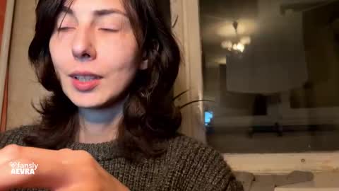 Snapshot of aevra chatting on October 28, 2025, 5:15 pm vegans taste better online show from October 28, 2025, 5:15 pm