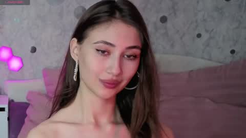 AffiinaLovsx online show from May 13, 2026, 4:43 am