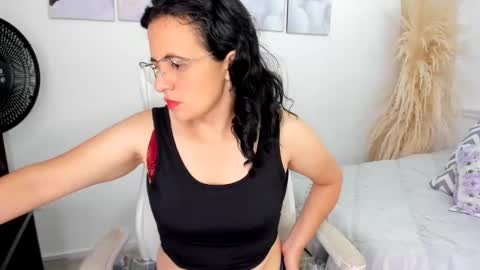 Snapshot of africa_holmes chatting on February 9, 2025, 1:55 am Africa online show from February 9, 2025, 1:55 am