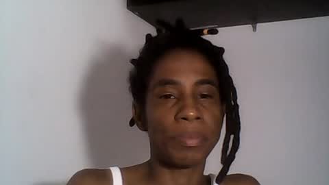 Snapshot of africadeluxe chatting on July 2, 2026, 9:48 am Africa online show from July 2, 2026, 9:48 am