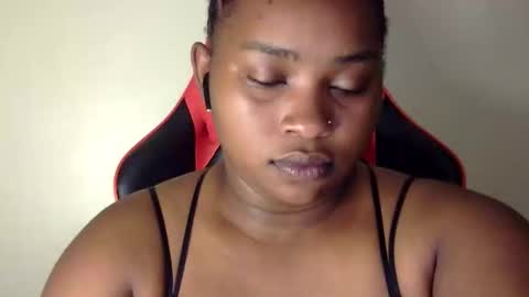 stella online show from October 21, 2025, 5:02 pm