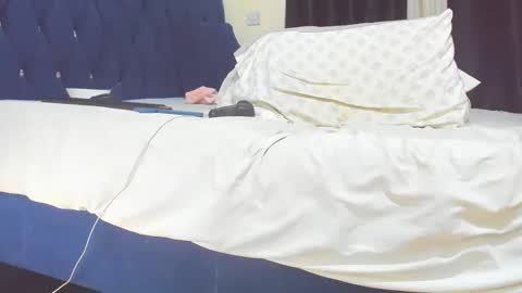 african_barbie25 online show from April 21, 2026, 7:50 pm