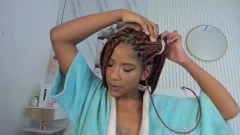 Afro Luna online show from December 20, 2025, 11:39 am