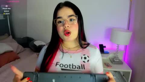 Snapshot of afrodita_grek chatting on October 2, 2025, 1:12 am Vanessa online show from October 2, 2025, 1:12 am