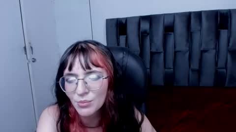 Afrodita online show from October 18, 2025, 3:24 pm