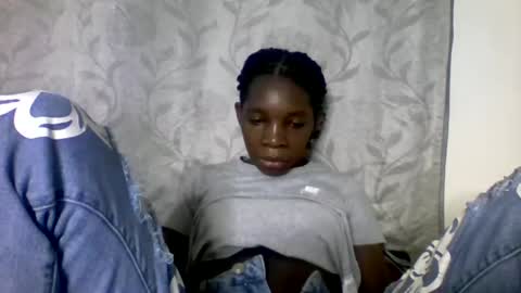 Snapshot of afronubians_ chatting on January 29, 2025, 5:02 pm pink and josphen online show from January 29, 2025, 5:02 pm