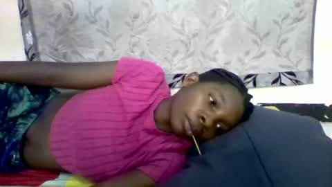 Snapshot of afronubians_ chatting on February 16, 2025, 11:27 am pink and josphen online show from February 16, 2025, 11:27 am