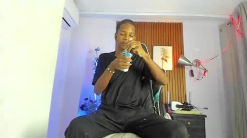 Snapshot of afrowayuu chatting on June 25, 2026, 11:15 am afrowayuu online show from June 25, 2026, 11:15 am