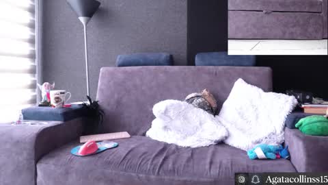 Agata Collinss online show from October 28, 2025, 7:49 pm