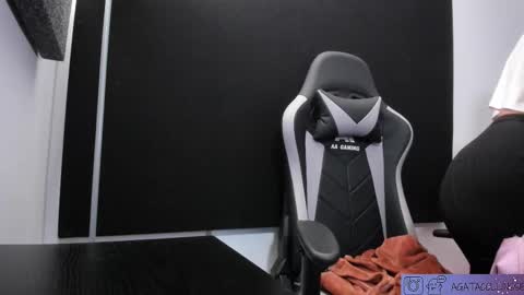 Agata Collinss online show from February 26, 2026, 8:52 pm