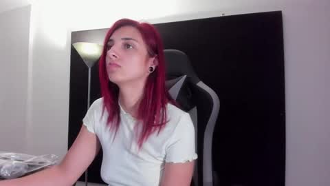 Agata Collinss online show from March 22, 2026, 4:27 am