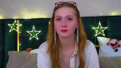 AgataFoxley online show from December 4, 2025, 6:27 pm